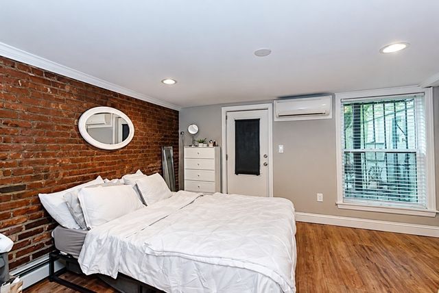 50 Montgomery St 1, Boston, MA 02116