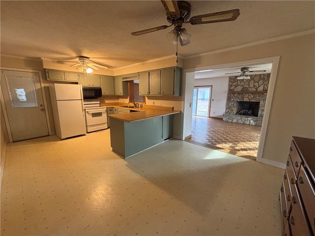 730 Tanglewood Drive, Seneca, SC 29672