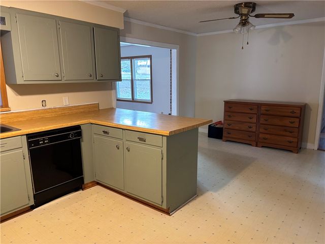 730 Tanglewood Drive, Seneca, SC 29672