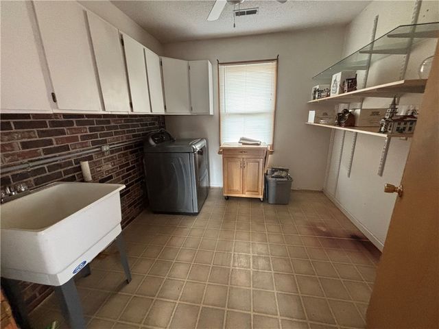 730 Tanglewood Drive, Seneca, SC 29672