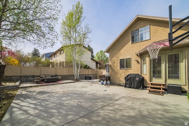 8621 S 1700 E, Sandy, UT 84093