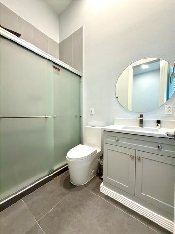 6049 LADY BET DRIVE, Orlando, FL 32819