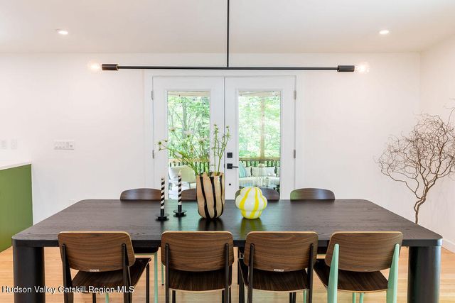 1 Van Buren Drive, Hillsdale, NY 12529