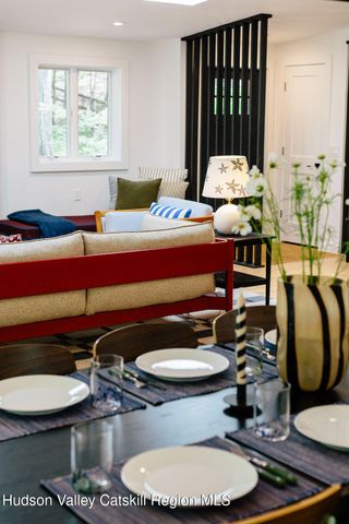 1 Van Buren Drive, Hillsdale, NY 12529