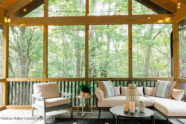 1 Van Buren Drive, Hillsdale, NY 12529