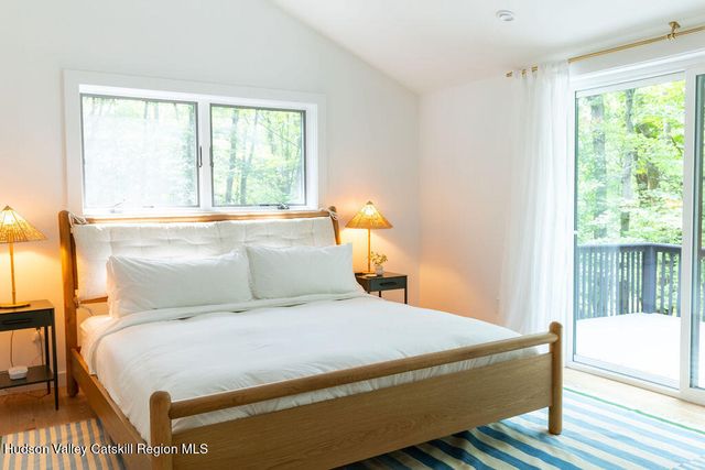 1 Van Buren Drive, Hillsdale, NY 12529