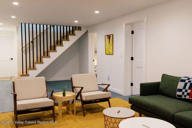 1 Van Buren Drive, Hillsdale, NY 12529