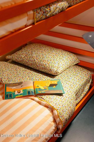 1 Van Buren Drive, Hillsdale, NY 12529