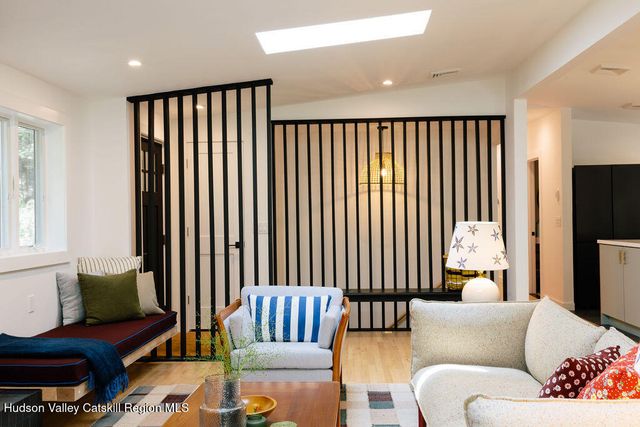 1 Van Buren Drive, Hillsdale, NY 12529