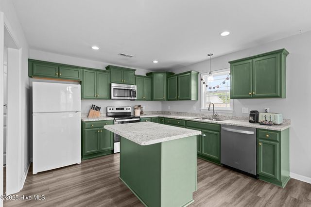 116 Scott Jenkins Road, Jacksonville, NC 28540