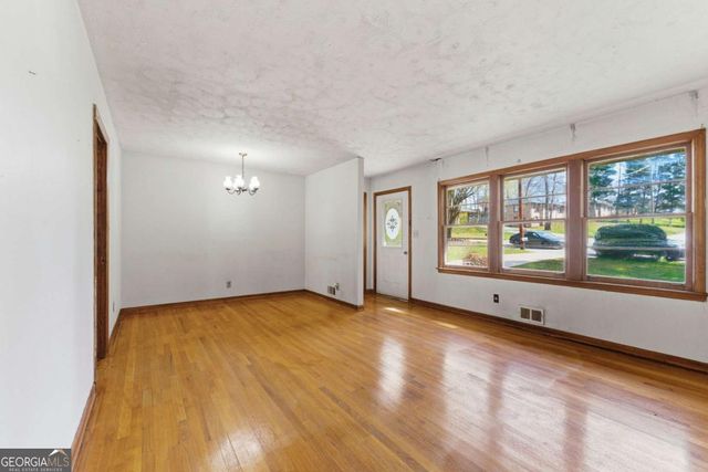 2567 Creston Way, Morrow, GA 30260