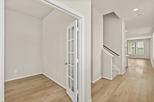 313 Redbud Ridge Drive, Brookshire, TX 77423