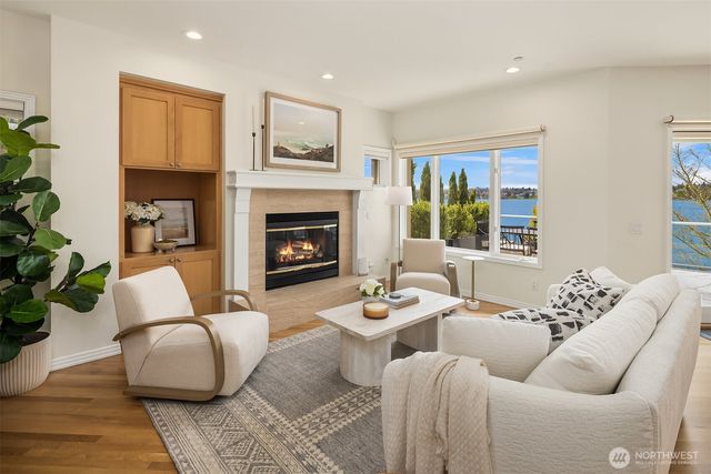 7439 W Mercer Way, Mercer Island, WA 98040