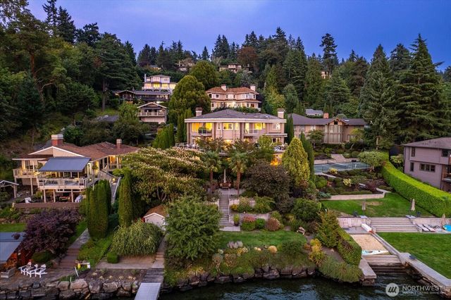 7439 W Mercer Way, Mercer Island, WA 98040