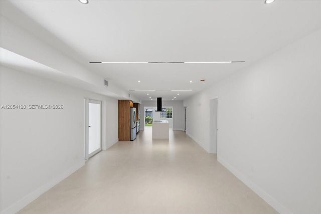 323 NW 104th Terrace, Miami, FL 33150