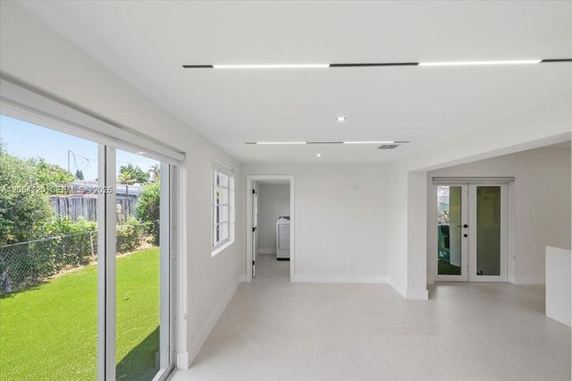 323 NW 104th Terrace, Miami, FL 33150