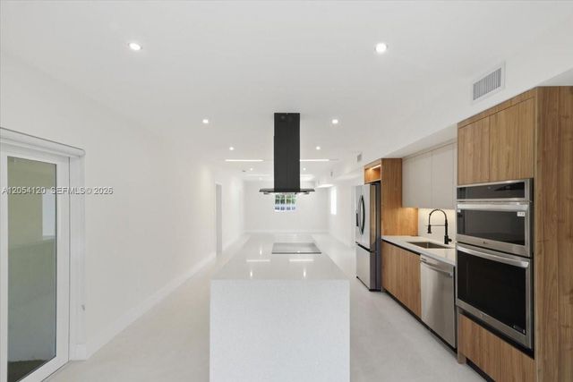 323 NW 104th Terrace, Miami, FL 33150