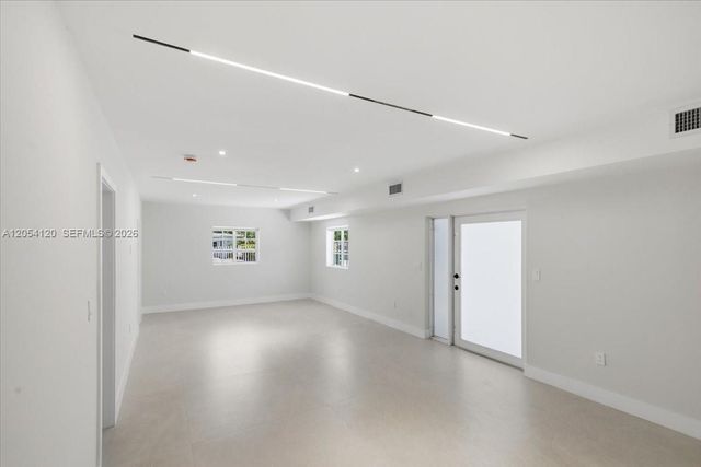 323 NW 104th Terrace, Miami, FL 33150