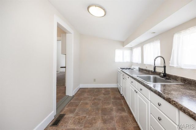 506 E McKinley Street, Belleville, IL 62220