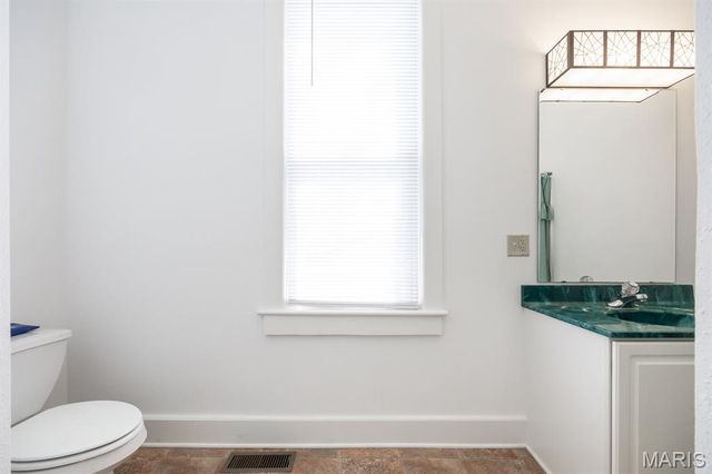 506 E McKinley Street, Belleville, IL 62220