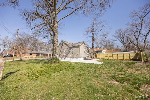 506 E McKinley Street, Belleville, IL 62220