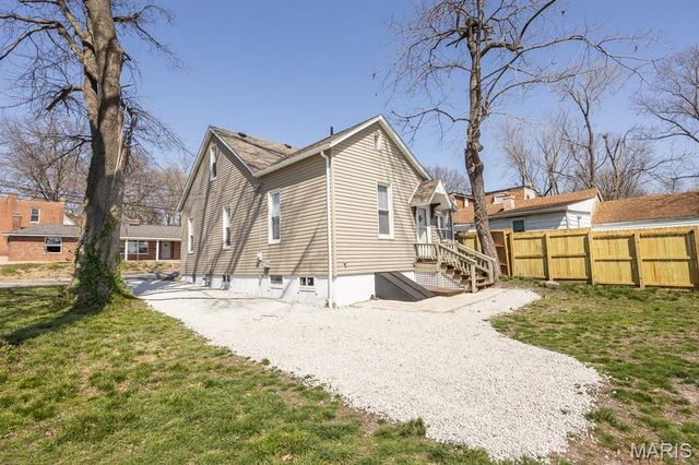 506 E McKinley Street, Belleville, IL 62220