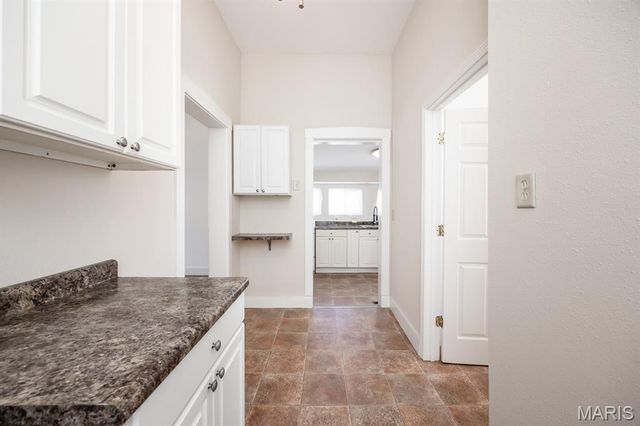 506 E McKinley Street, Belleville, IL 62220