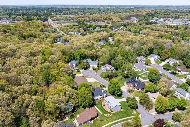 3615 Wintergreen Court, Eau Claire, WI 54701
