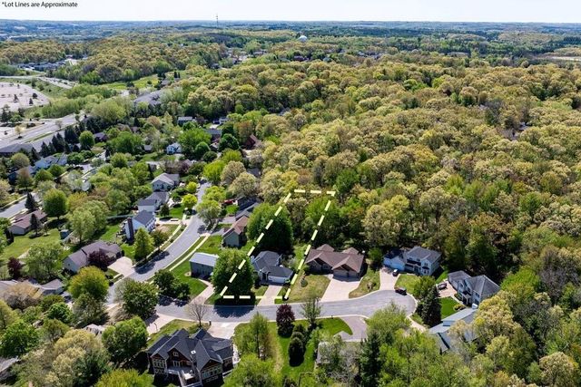 3615 Wintergreen Court, Eau Claire, WI 54701