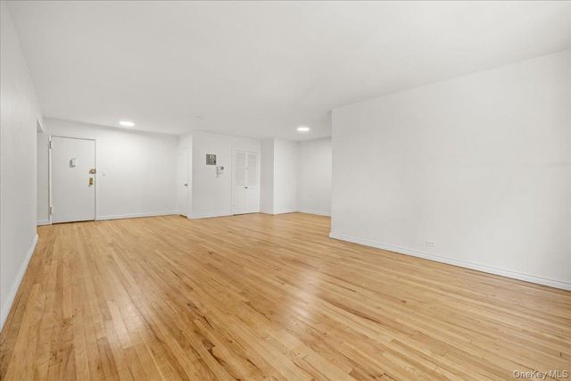 3720 Independence Avenue 5F, Bronx, NY 10463