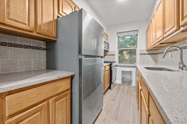 3720 Independence Avenue 5F, Bronx, NY 10463