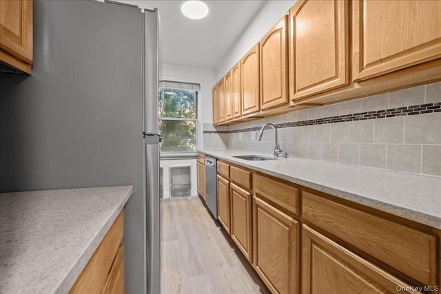 3720 Independence Avenue 5F, Bronx, NY 10463