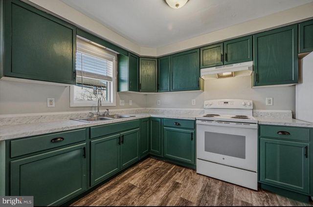 1127 E 14TH ST, Wilmington, DE 19802