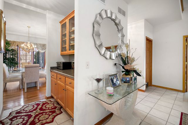 321 Royal Oak Drive, Steger, IL 60475