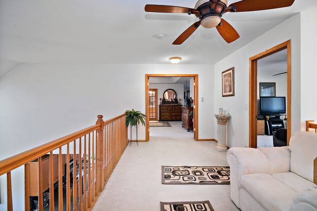 321 Royal Oak Drive, Steger, IL 60475