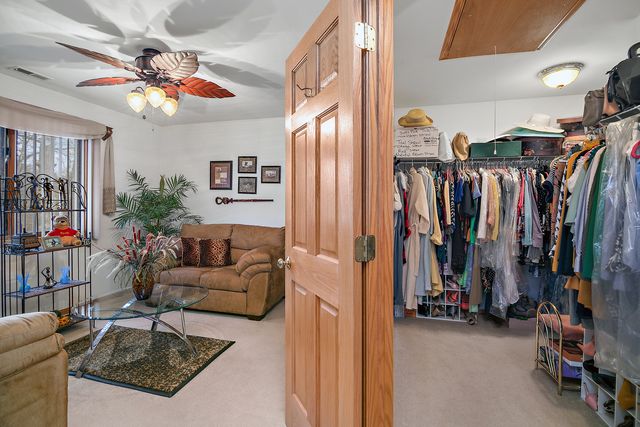 321 Royal Oak Drive, Steger, IL 60475