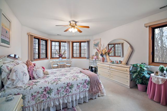 321 Royal Oak Drive, Steger, IL 60475