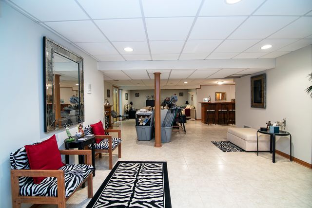 321 Royal Oak Drive, Steger, IL 60475