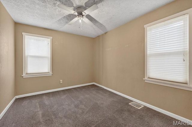 1511 Laurel Street, Highland, IL 62249