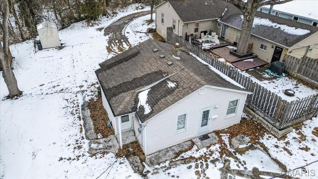 1511 Laurel Street, Highland, IL 62249