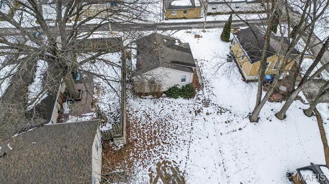 1511 Laurel Street, Highland, IL 62249