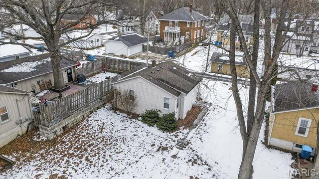 1511 Laurel Street, Highland, IL 62249