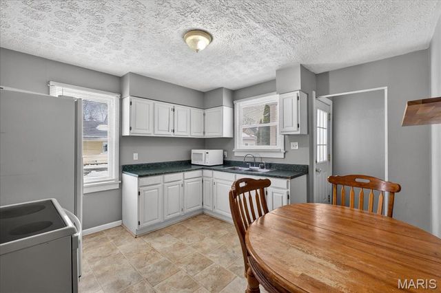 1511 Laurel Street, Highland, IL 62249