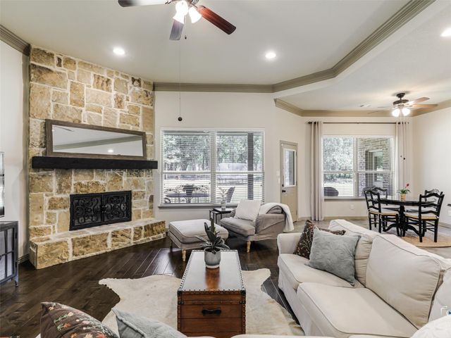 101 Sandlin Court, Springtown, TX 76082