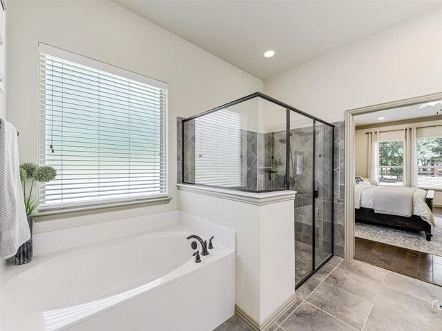101 Sandlin Court, Springtown, TX 76082