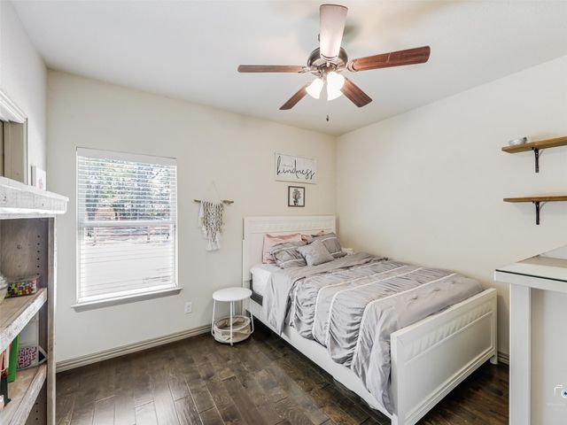 101 Sandlin Court, Springtown, TX 76082