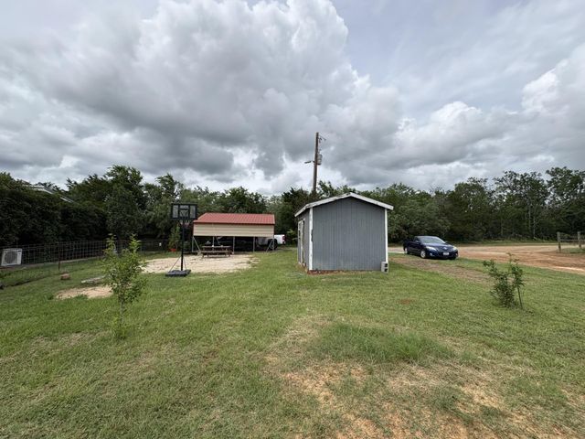 2990 S 304 Highway, Rosanky, TX 78953