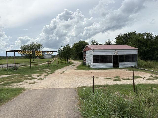 2990 S 304 Highway, Rosanky, TX 78953
