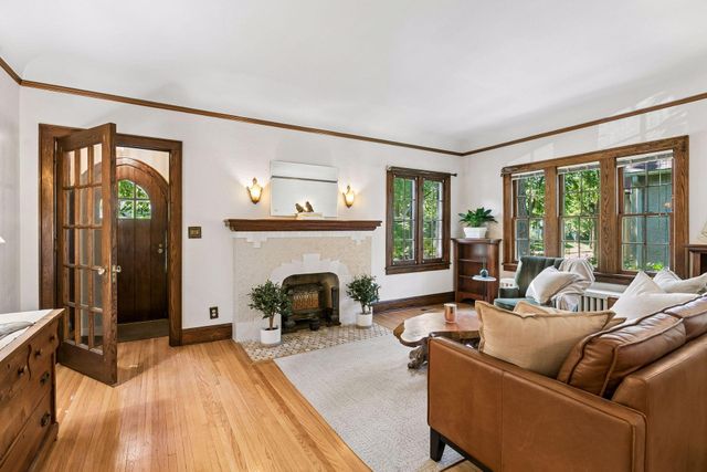 4227 Washburn Avenue N, Minneapolis, MN 55412