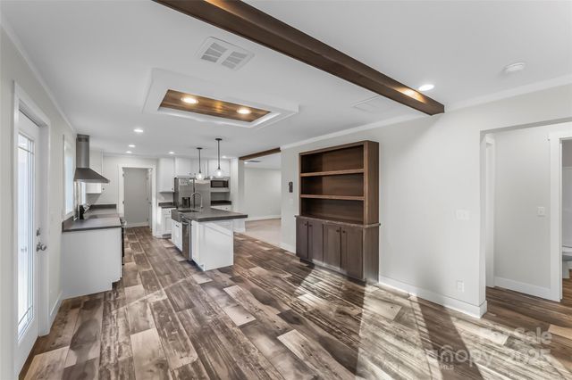 209 Walnut Branch Road, Weaverville, NC 28787